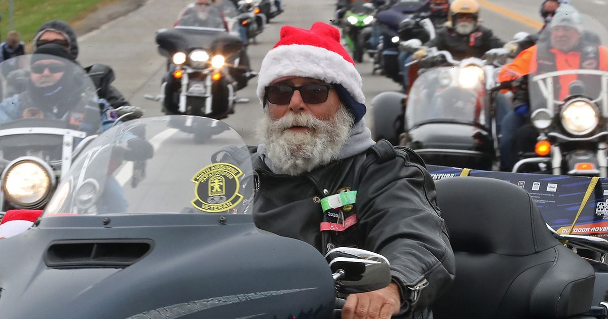 PHOTOS 42nd Annual Highway Hikers Toy Run