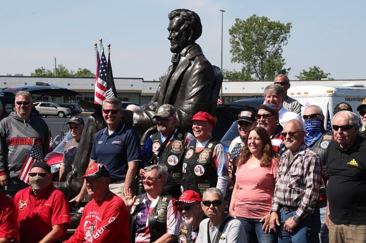 PHOTOS: Transporting Abraham Lincoln Statue