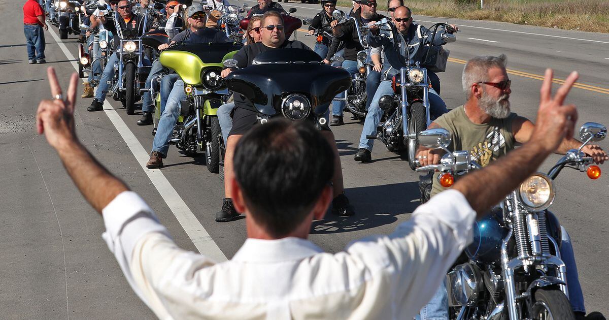 PHOTOS 41st Annual Highway Hikers Toy Run