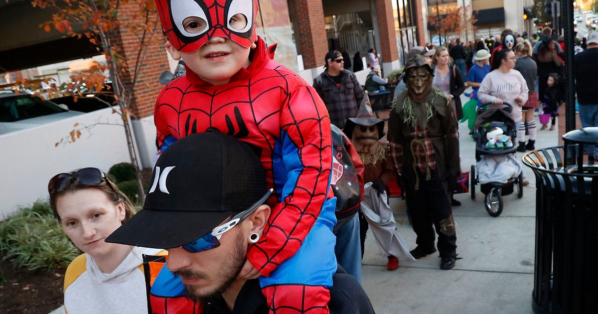 PHOTOS Downtown Springfield Trick or Treat