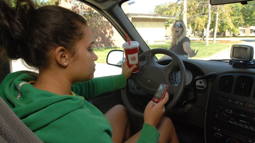 Eating or texting while driving remain safety problems for motorists who get distracted while driving, according to the Ohio State Highway Patrol.