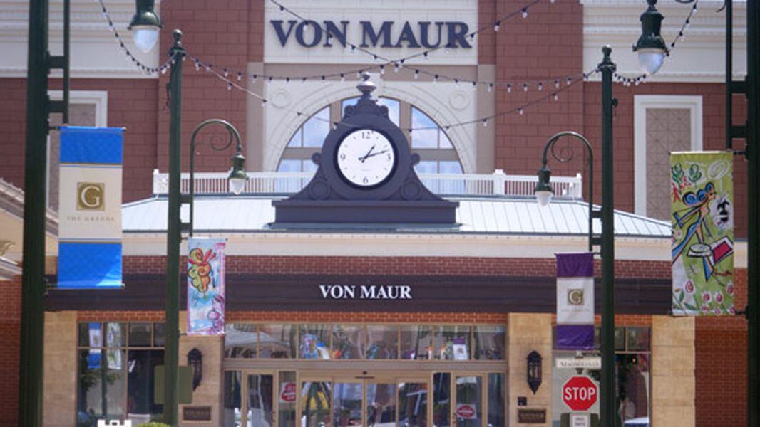 Von Maur: Retailer still growing as others close