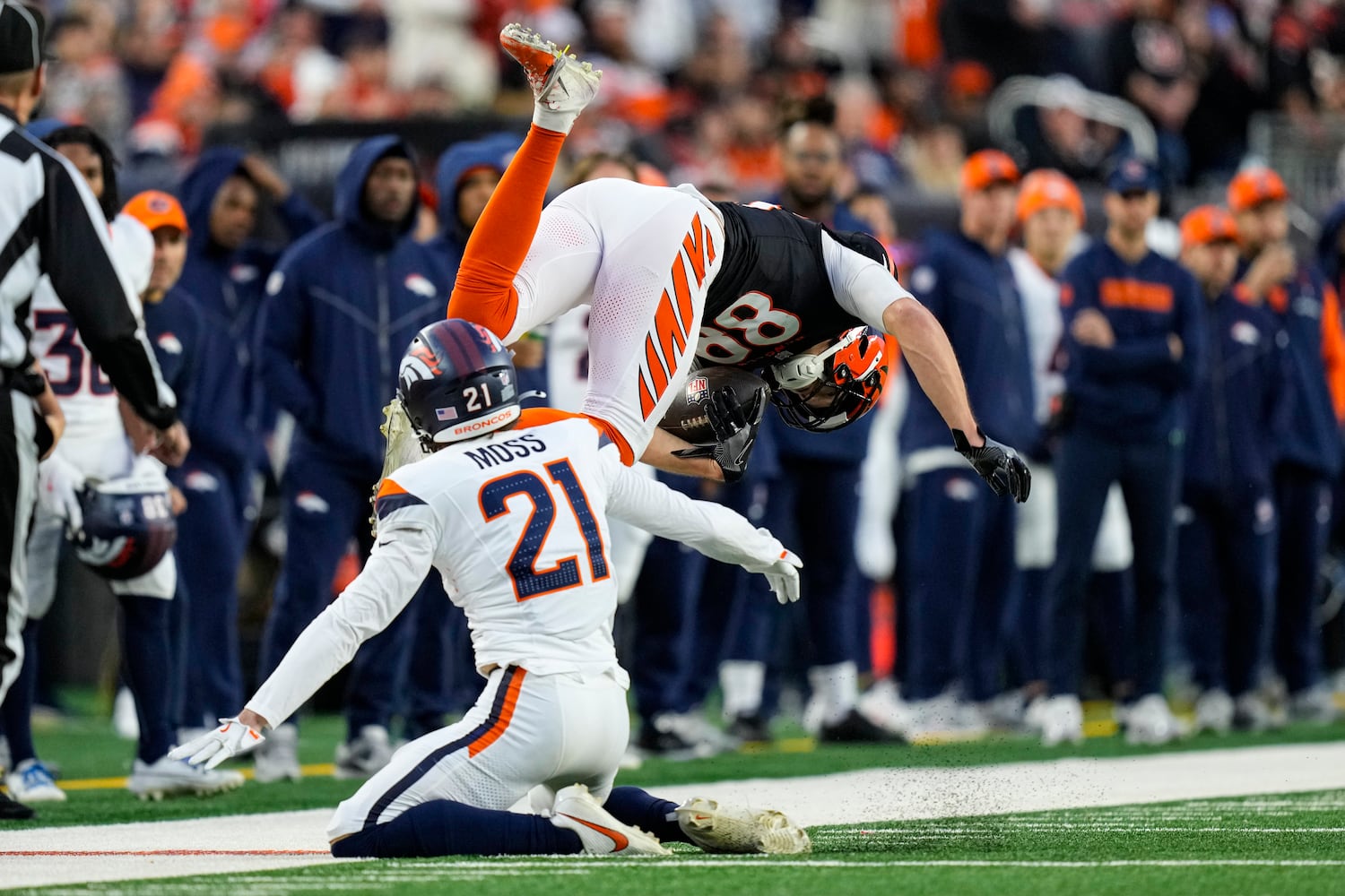 Broncos Bengals Football