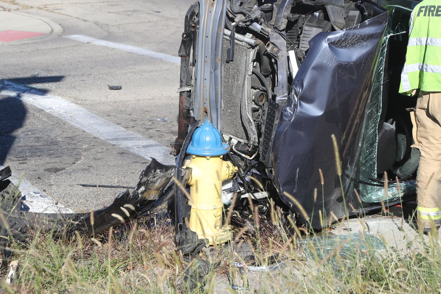 Rollover crash injures one person in Springfield