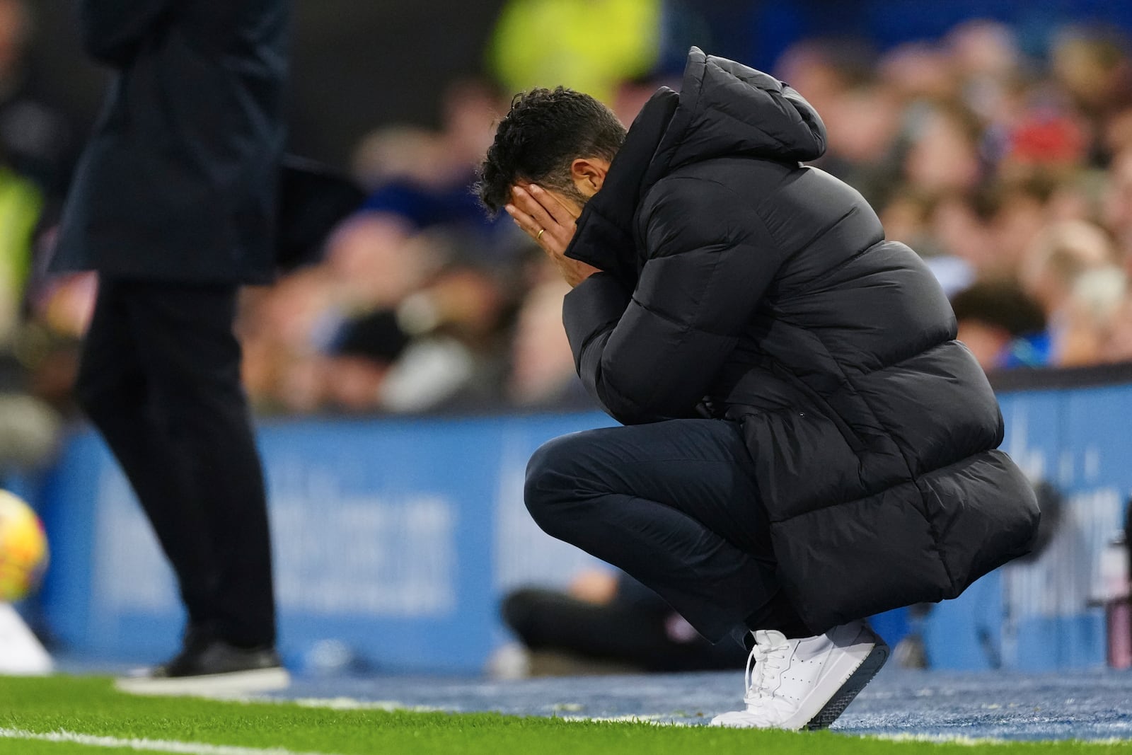 Manchester United's head coach Ruben Amorim reacts during the English Premier League soccer match between Ipswich Town and Manchester United at Portman Road stadium in Ipswich, England, Sunday, Nov. 24, 2024. (AP Photo/Dave Shopland)