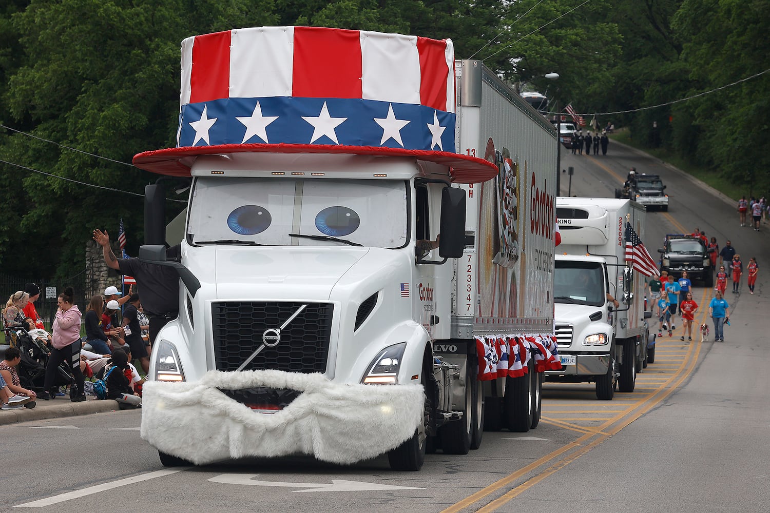 052824 Memorial Parade SNS