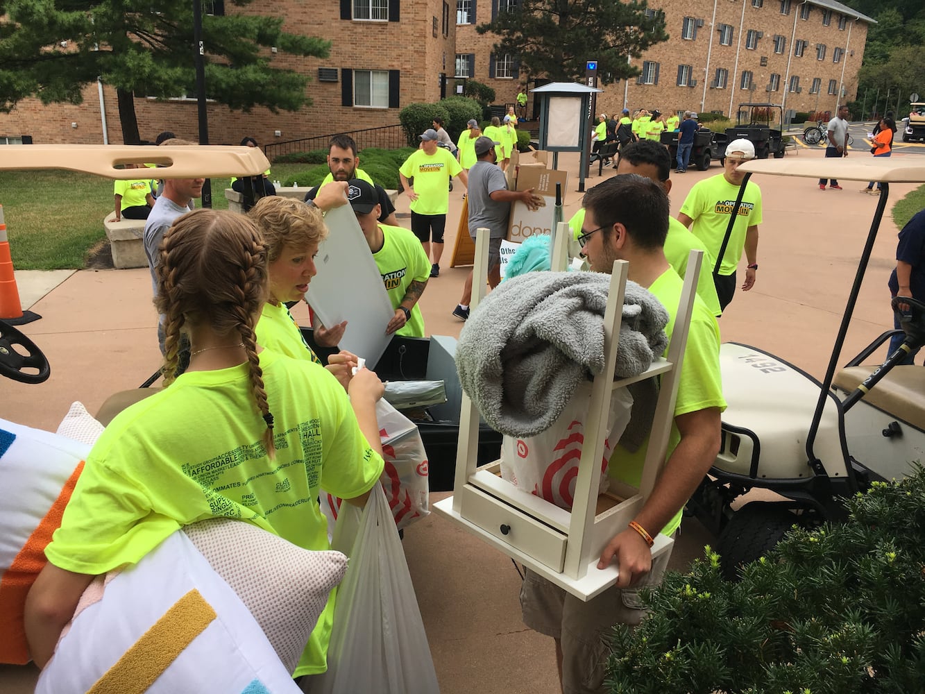 PHOTOS: 900 WSU freshmen move to campus for first time