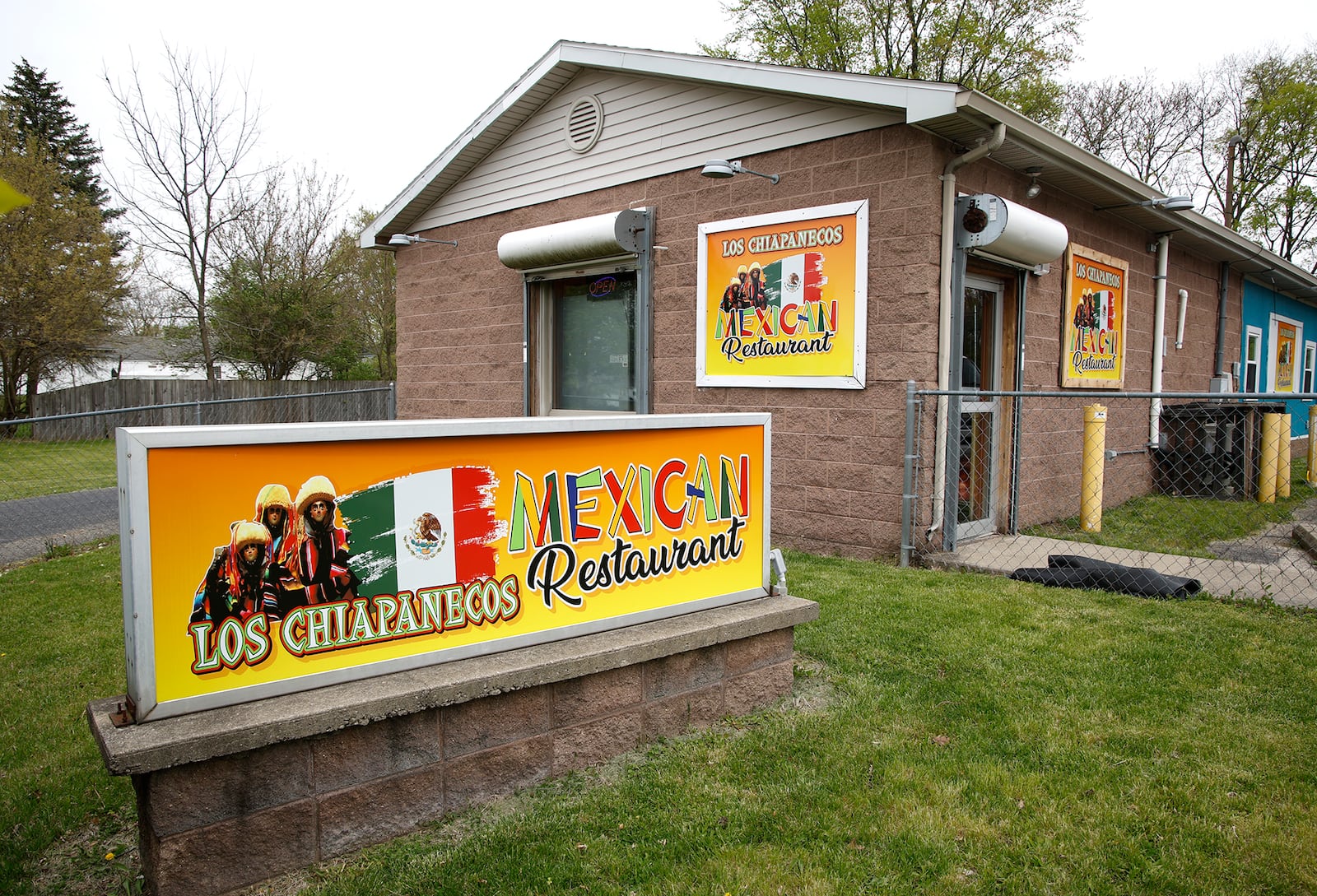 A new restaurant, Los Chiapanecos Mexican Restaurant, opened this week at the intersection of South Yellow Springs Street and Fair Street. BILL LACKEY/STAFF