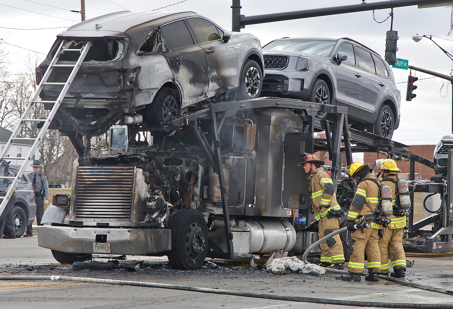 Car Hauler Fire SNS