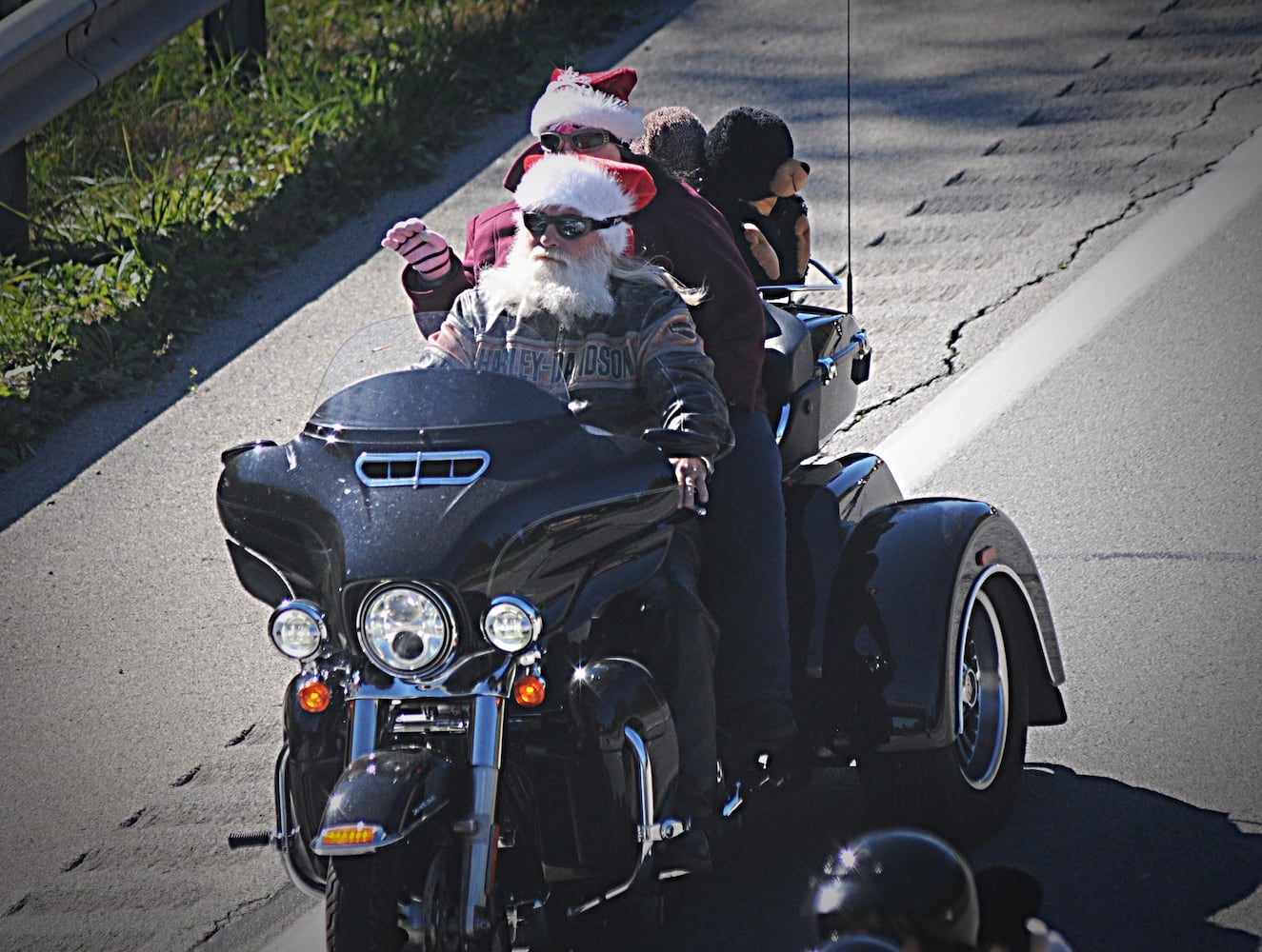 2,800 bikers participate in Toy Run