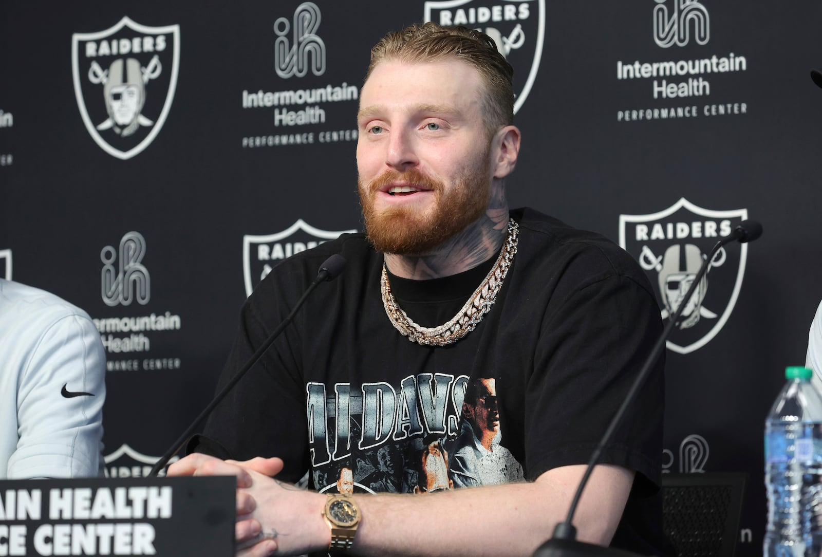 Las Vegas Raiders defensive end Maxx Crosby responds to a question during an NFL football news conference Wednesday, March 5, 2025, in Henderson, Nev. (Steve Marcus/Las Vegas Sun via AP)