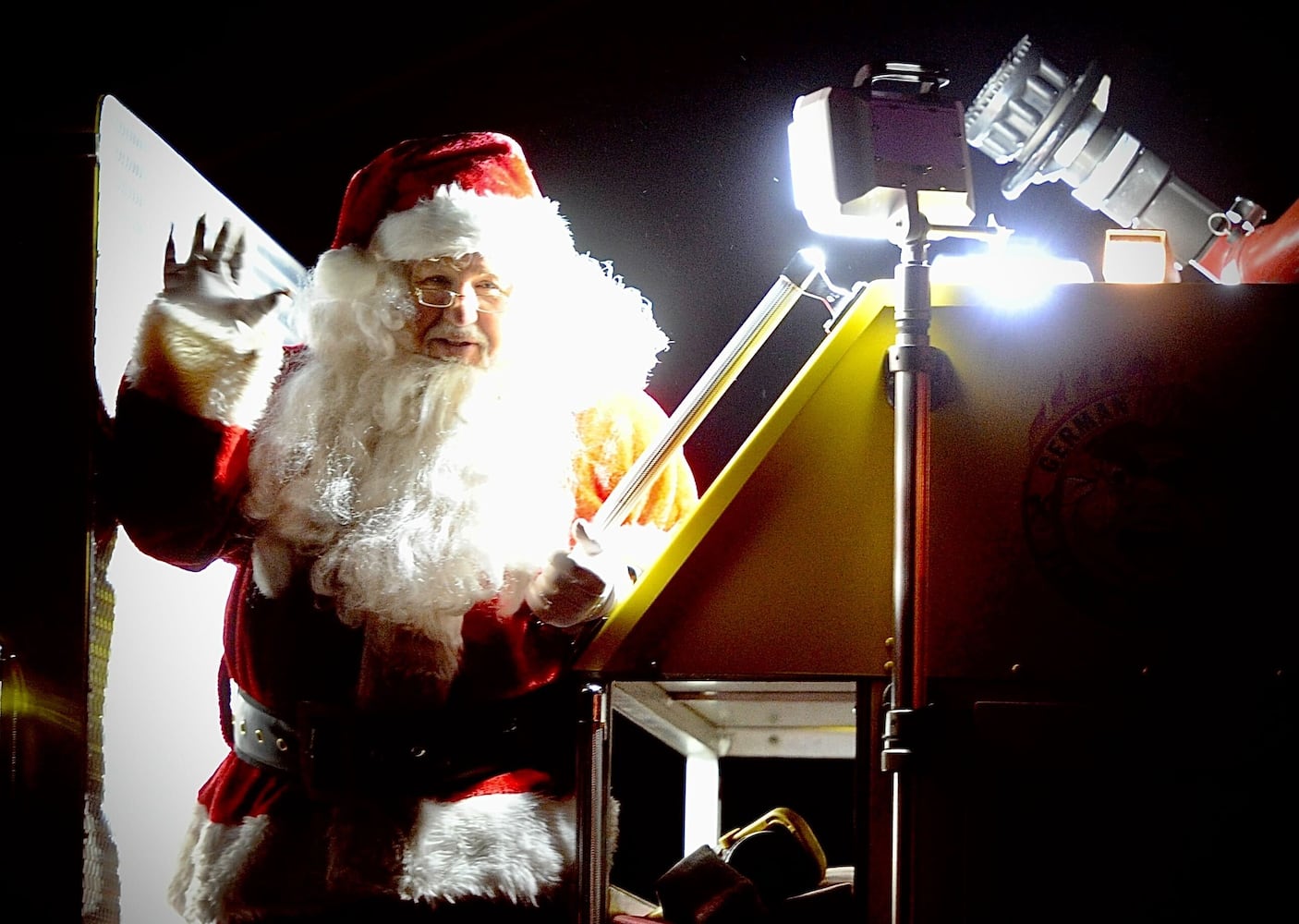 Tremont City tree lighting