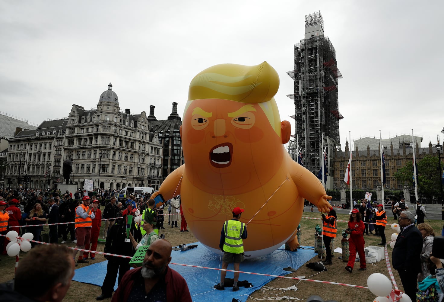 Photos: Trump arrives in United Kingdom for 3-day state visit