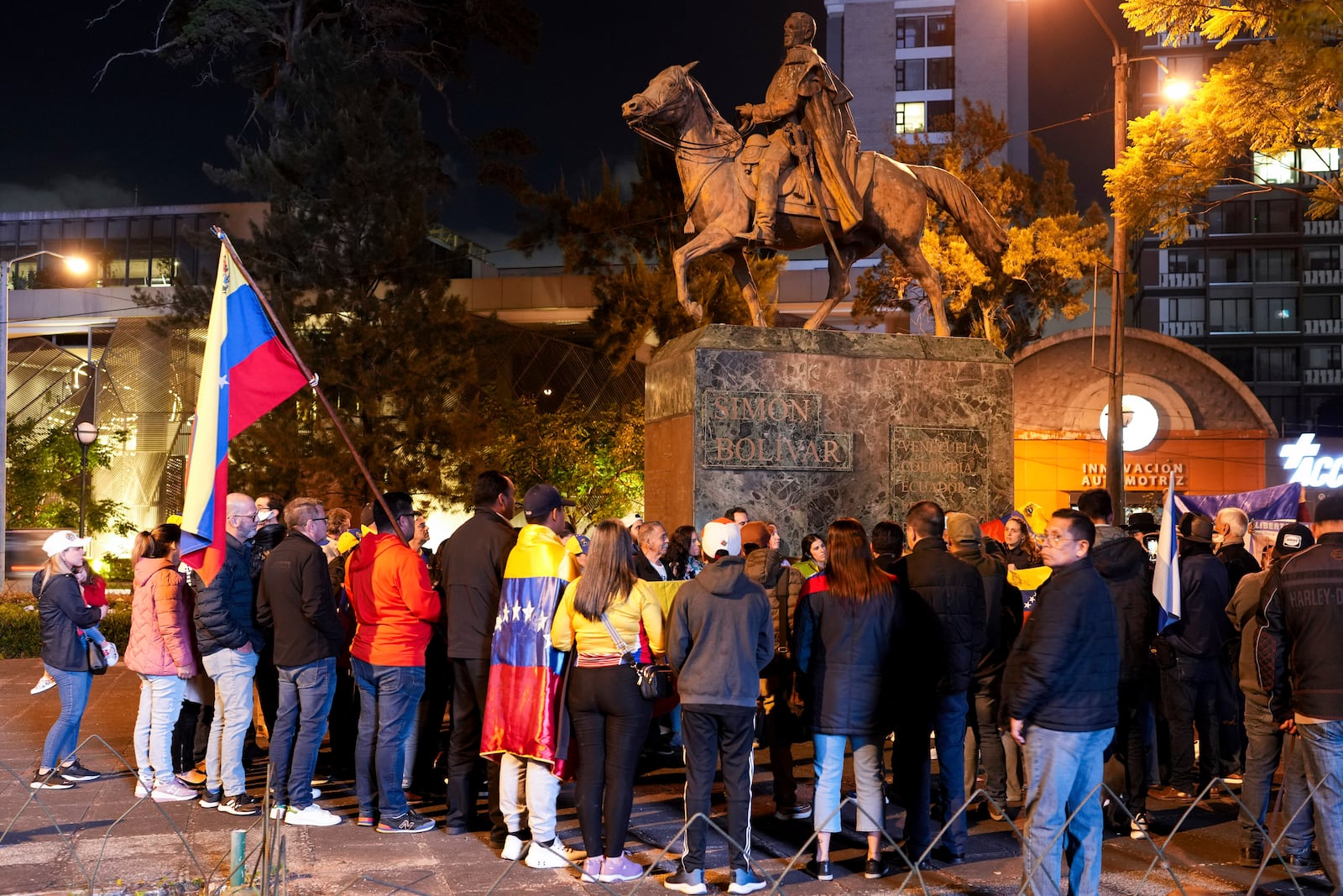 Opponents of Venezuelan President Nicolas Maduro protest the day before his inauguration for a third term, at Simón Bolivar Plaza in Guatemala City, Thursday, Jan. 9, 2025. (AP Photo/Moises Castillo)