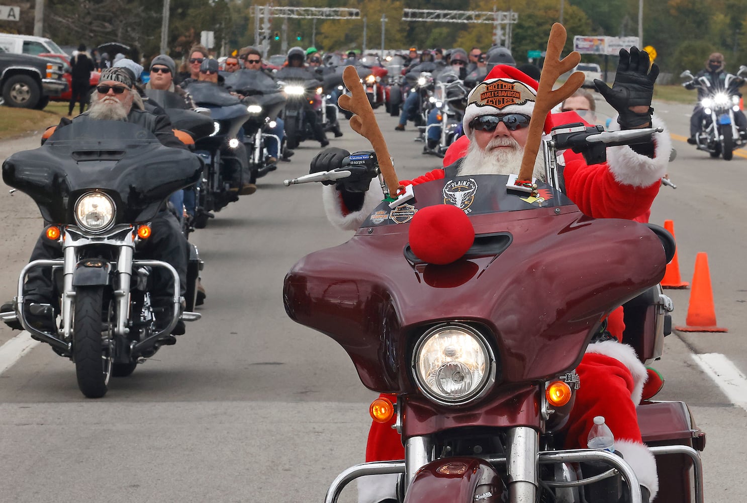 101623 Toy Run SNS