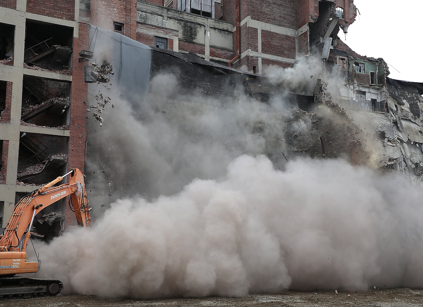 PHOTOS: Crowell-Collier Building Demolition