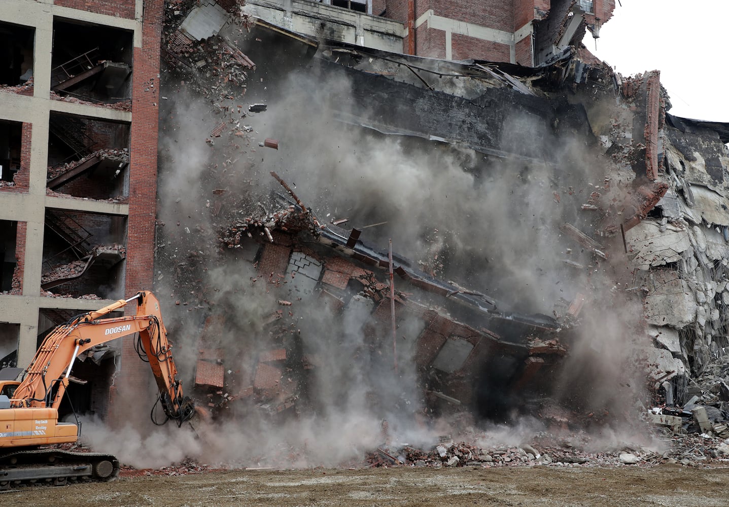 PHOTOS: Crowell-Collier Building Demolition