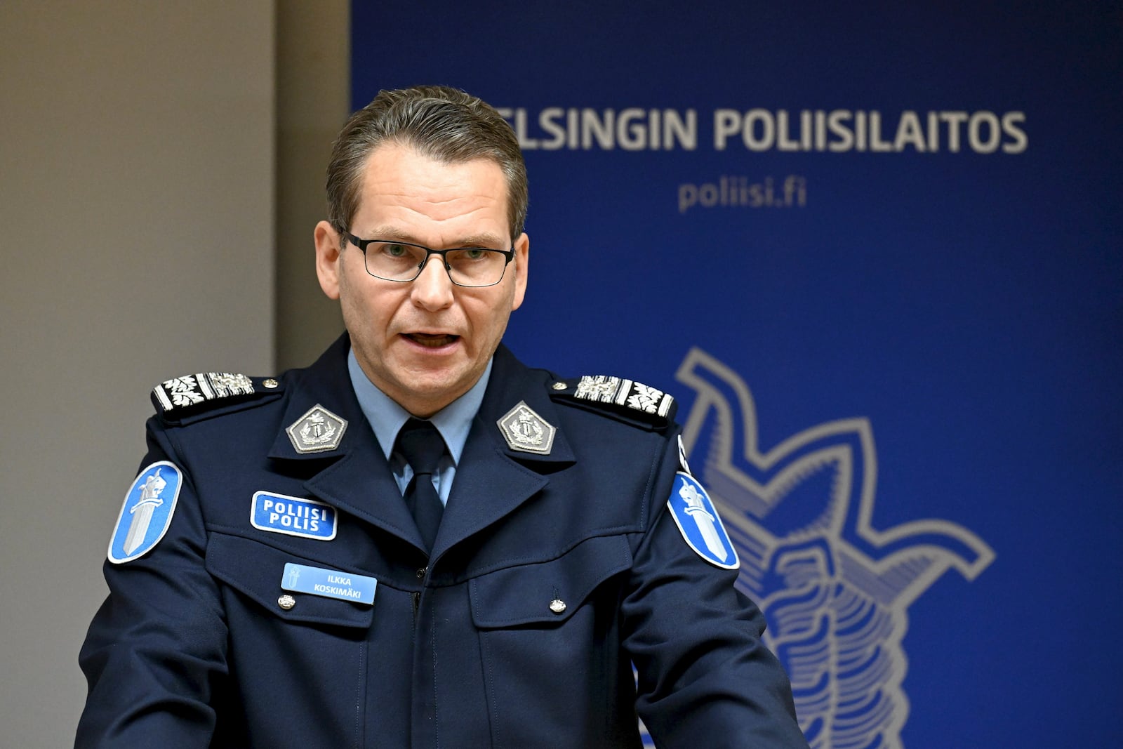 Finnish National Police Comissioner Ilkka Koskim'ki attends a press conference in Helsinki, Finland, Thursday, Dec. 26, 2024, investigating the electricity transmission between Finland and Estonia through the Estlink 2 connection which was cut on Christmas Day, according to Finnish grid operator Fingrid. (Jussi Nukari/Lehtikuva via AP)