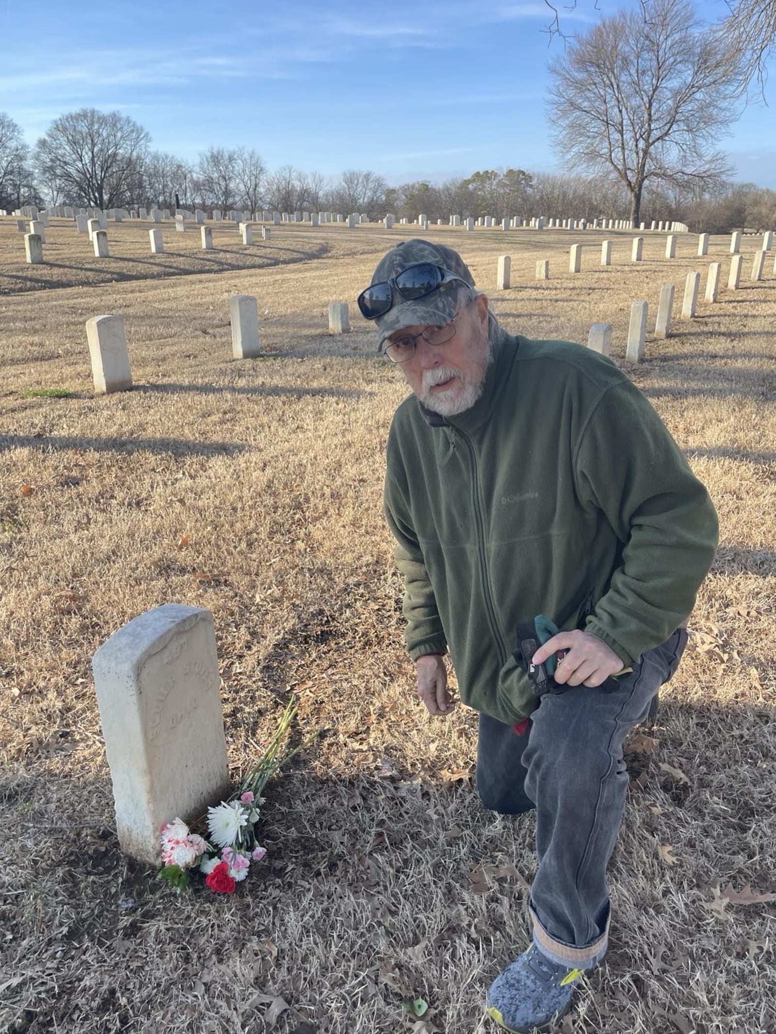 Pam Cottrel and her husband visit the Nashville National Cemetery. (Photo credit: Pam Cottrel)