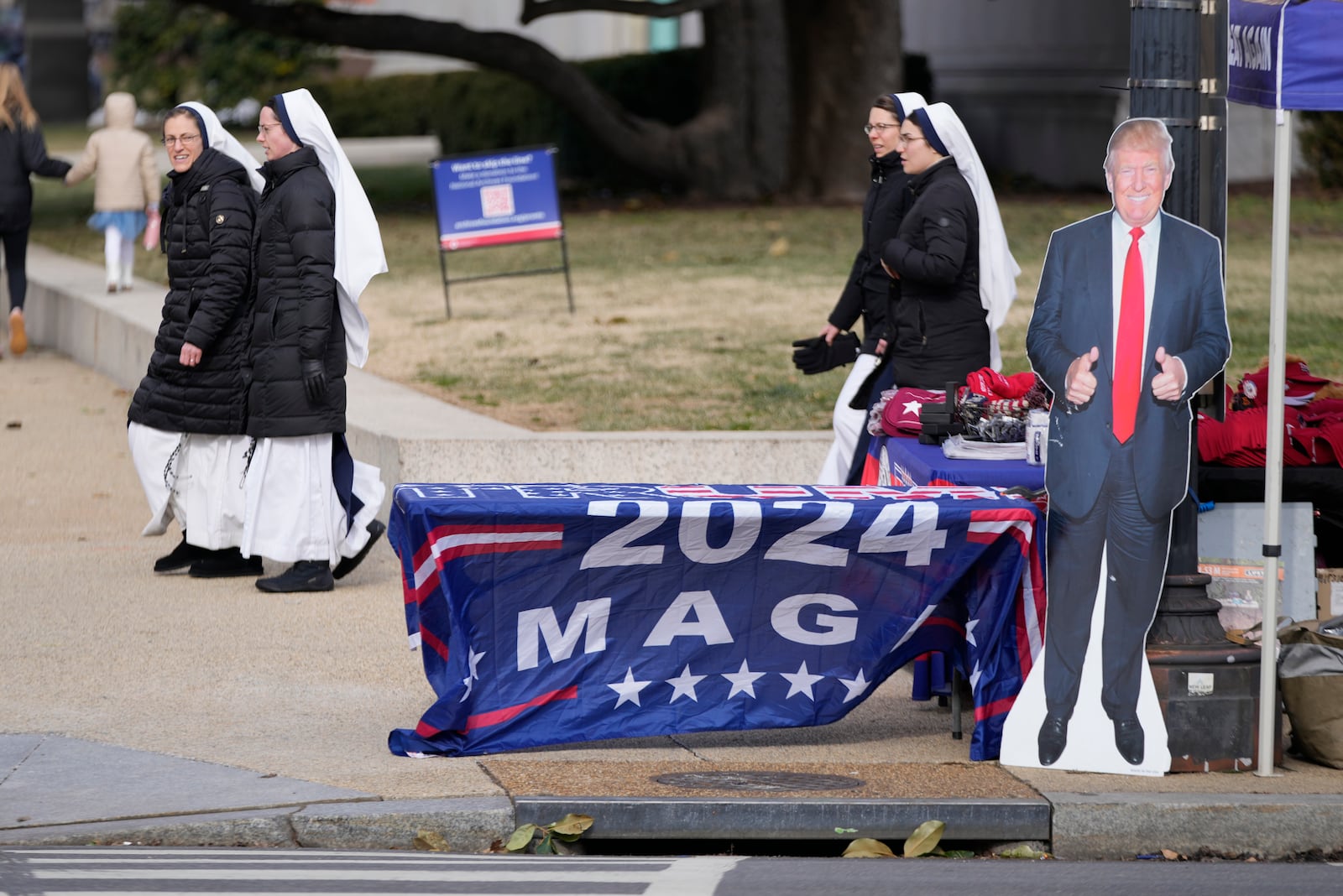 Nuns arrive to participate in the annual March for Life, walk from the Washington Monument to the Supreme Court, Friday, Jan. 24, 2025, in Washington. (AP Photo/Ben Curtis)