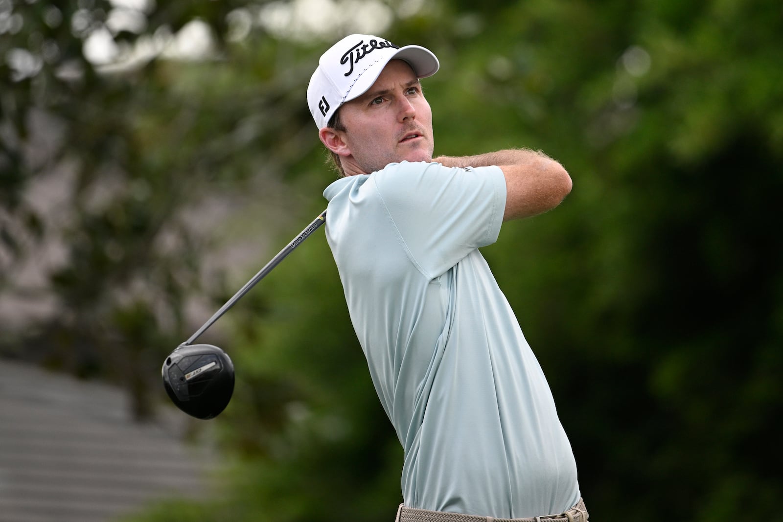 Russell Henley tees off on the first hole during the final round of the Arnold Palmer Invitational at Bay Hill golf tournament, Sunday, March 9, 2025, in Orlando, Fla. (AP Photo/Phelan M. Ebenhack)