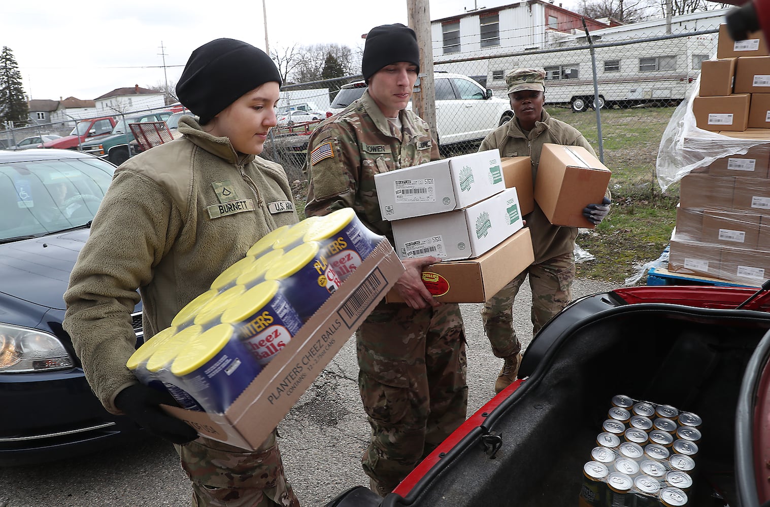 PHOTOS: National Guard Helps Distribute Food