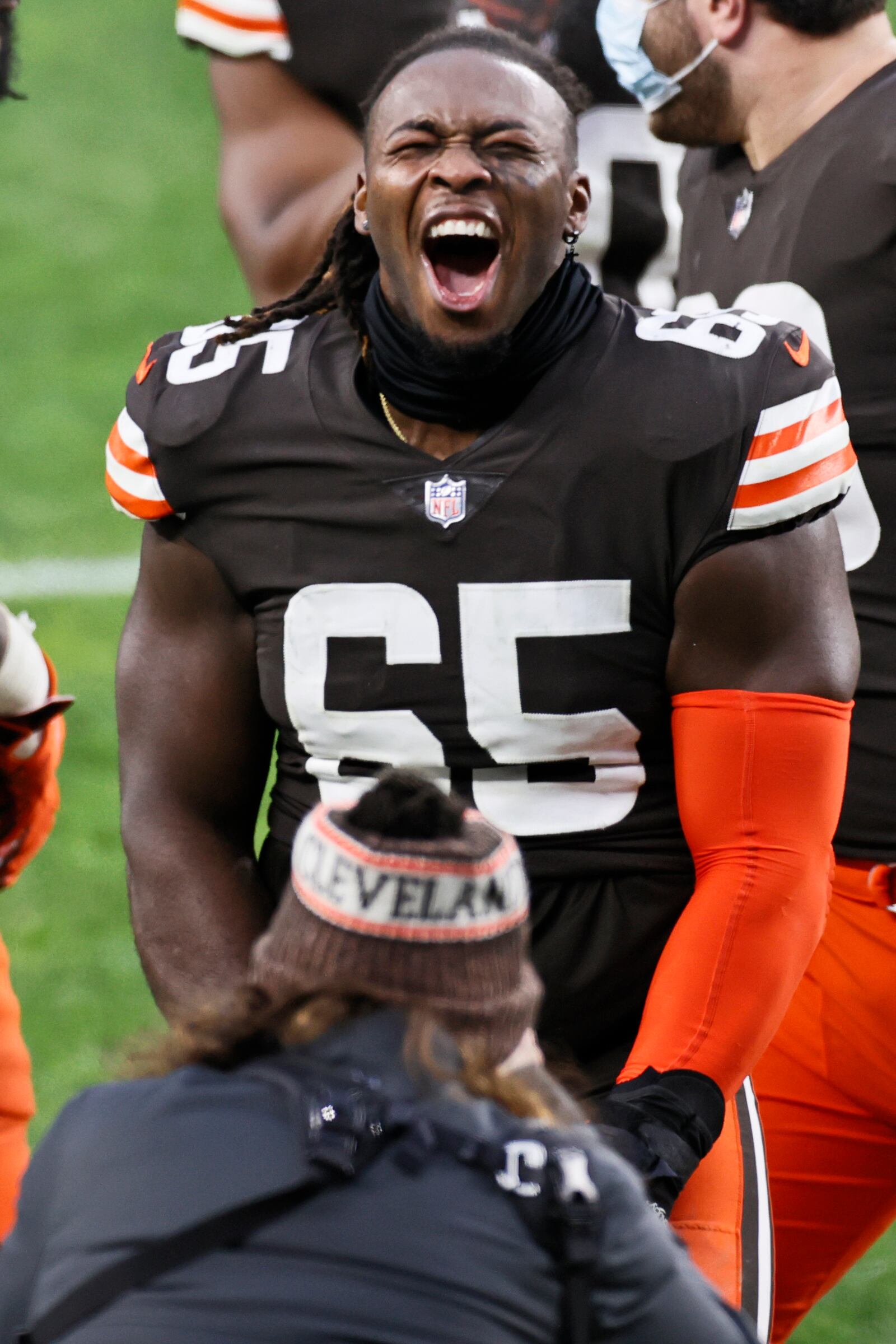 Cleveland Browns defensive tackle Larry Ogunjobi celebrates after the team defeated the Pittsburgh Steelers in an NFL football game, Sunday, Jan. 3, 2021, in Cleveland. (AP Photo/Ron Schwane)