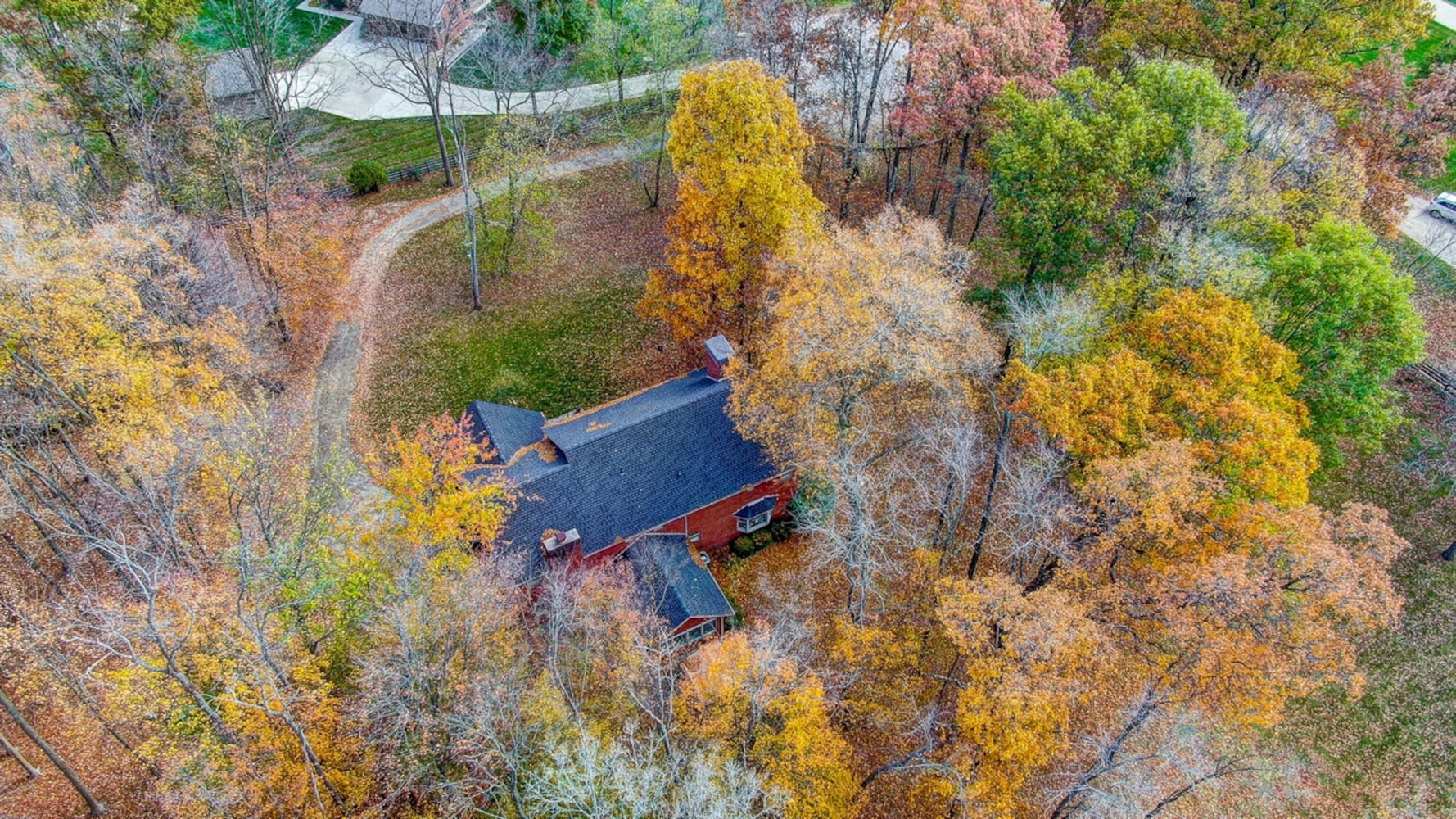 PHOTOS: Springfield-area home on 2.5 acres near golf course listed