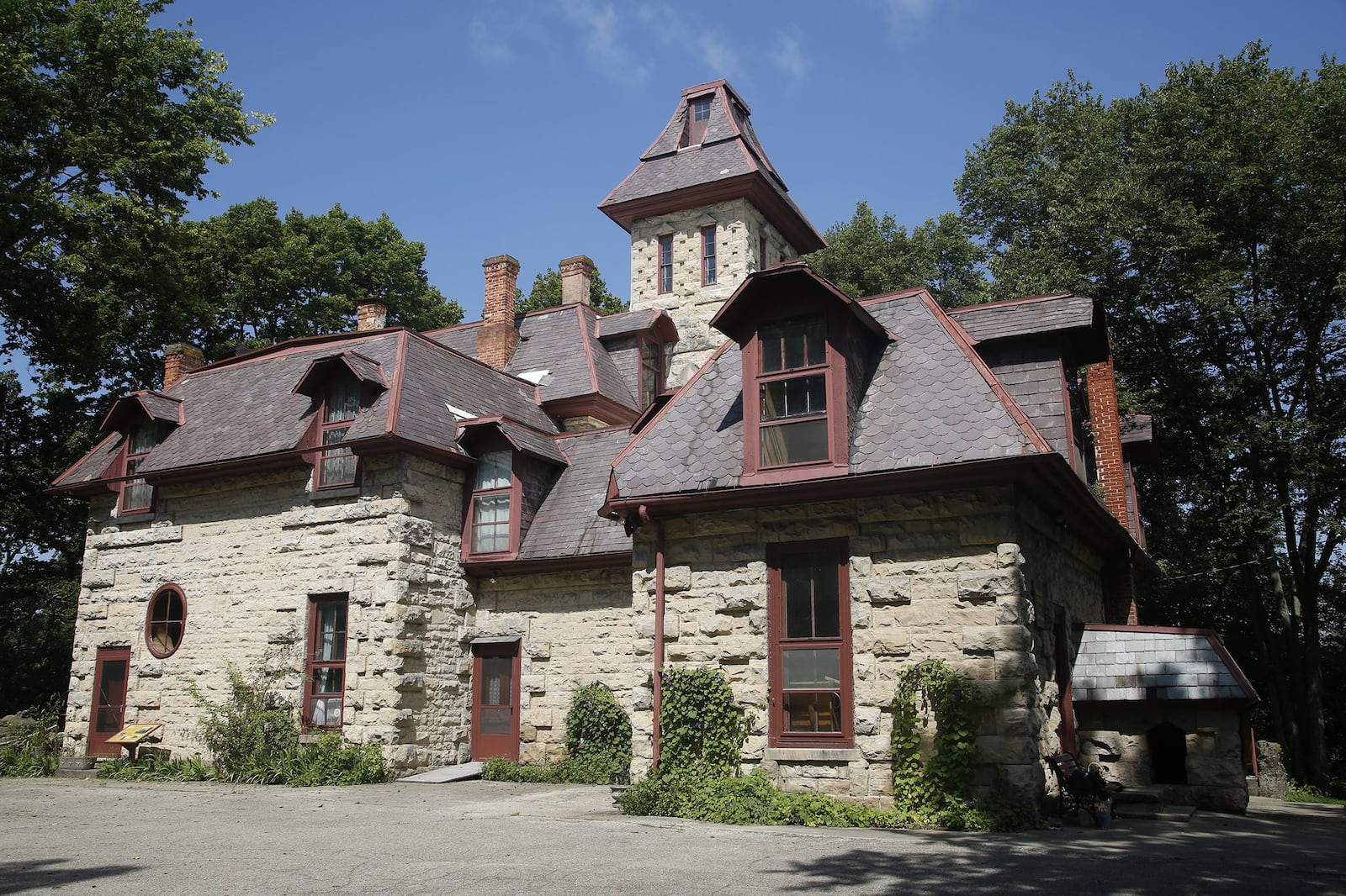 Mac-A-Cheek Castle will host an afternoon of Easter activites Sunday.  LISA POWELL / STAFF