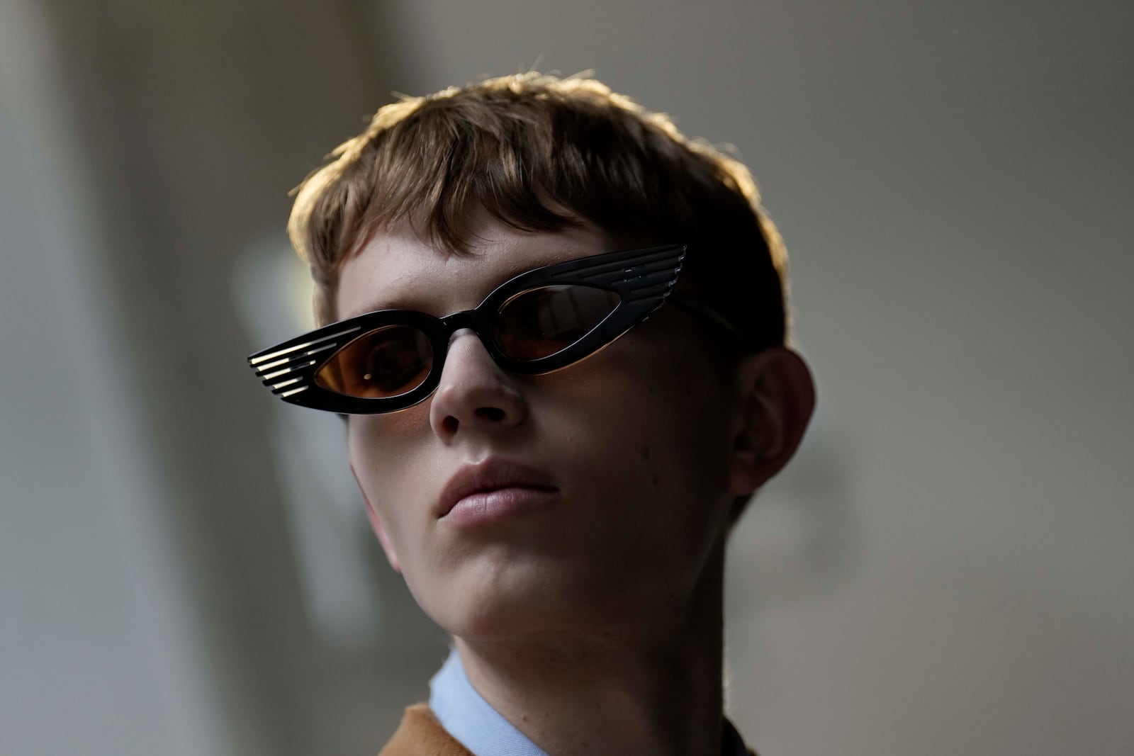 Model Jack gets ready in the backstage prior a Marni Fall/Winter 2025-2026 Womenswear fashion show, during the Fashion Week, in Milan, Italy, Wednesday, Feb. 26, 2025. (AP Photo/Luca Bruno)