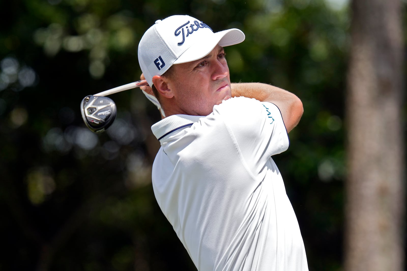 Justin Thomas watches his tee shot on the third hole during the final round of the Valspar Championship golf tournament Sunday, March 23, 2025, at Innisbrook in Palm Harbor, Fla. (AP Photo/Chris O'Meara)