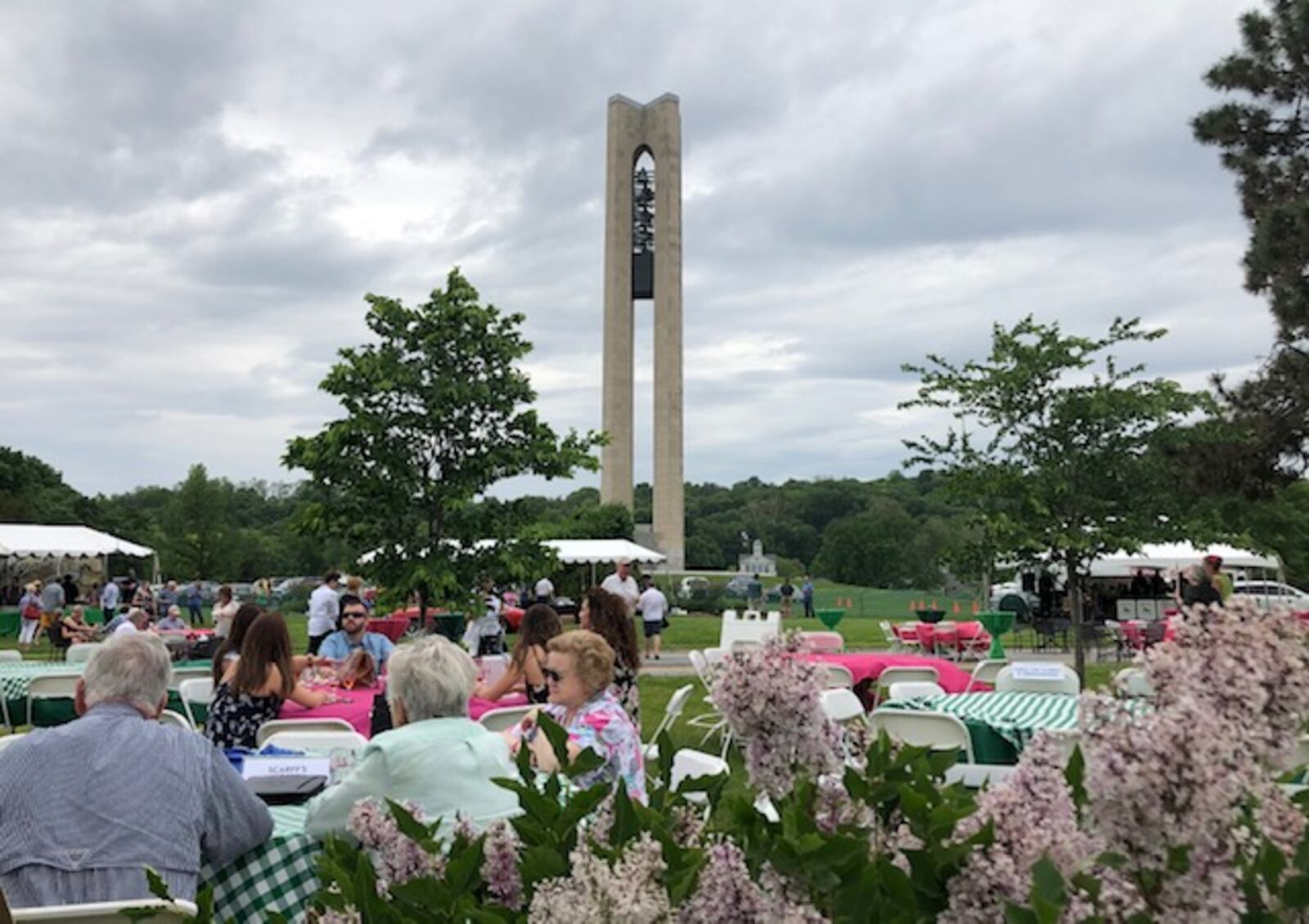 Photos from the 2019 Fleurs de Fete wine and food festival at Carillon Park.