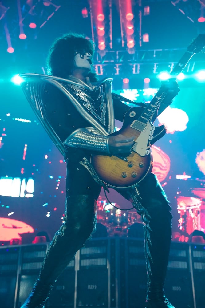 KISS plays Lakewood