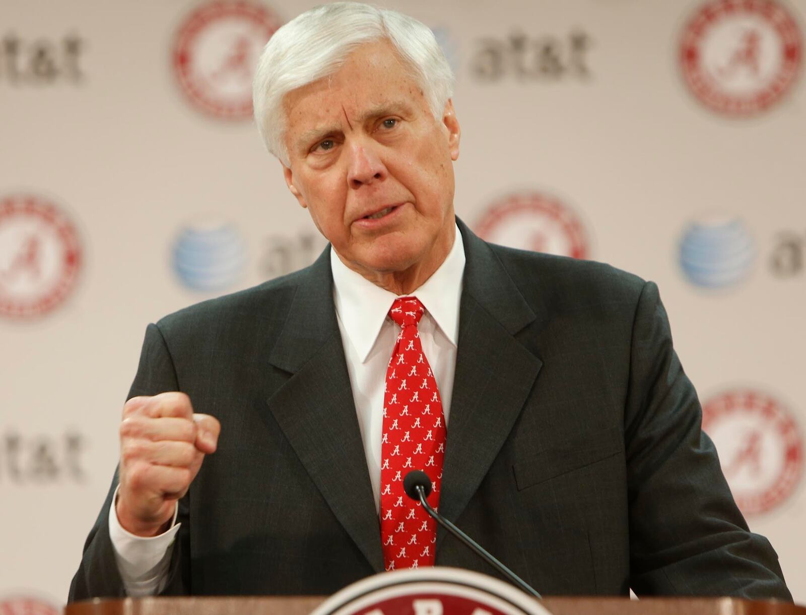 FILE - Alabama athletic director Bill Battle gestures during a news conference in Tuscaloosa, Ala., March 22, 2013. (Robert Sutton/The Tuscaloosa News via AP, File)