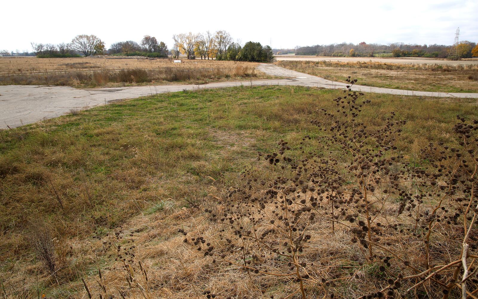 The location of the proposed Melody Parks housing development along East National Road in Clark County Thursday, Nov. 9, 2023. BILL LACKEY/STAFF