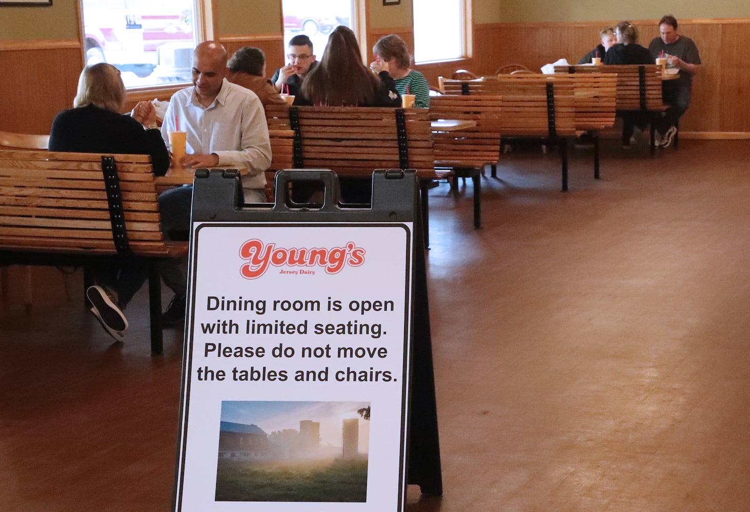 PHOTOS: Some Area Restaurants Start Indoor Dinning