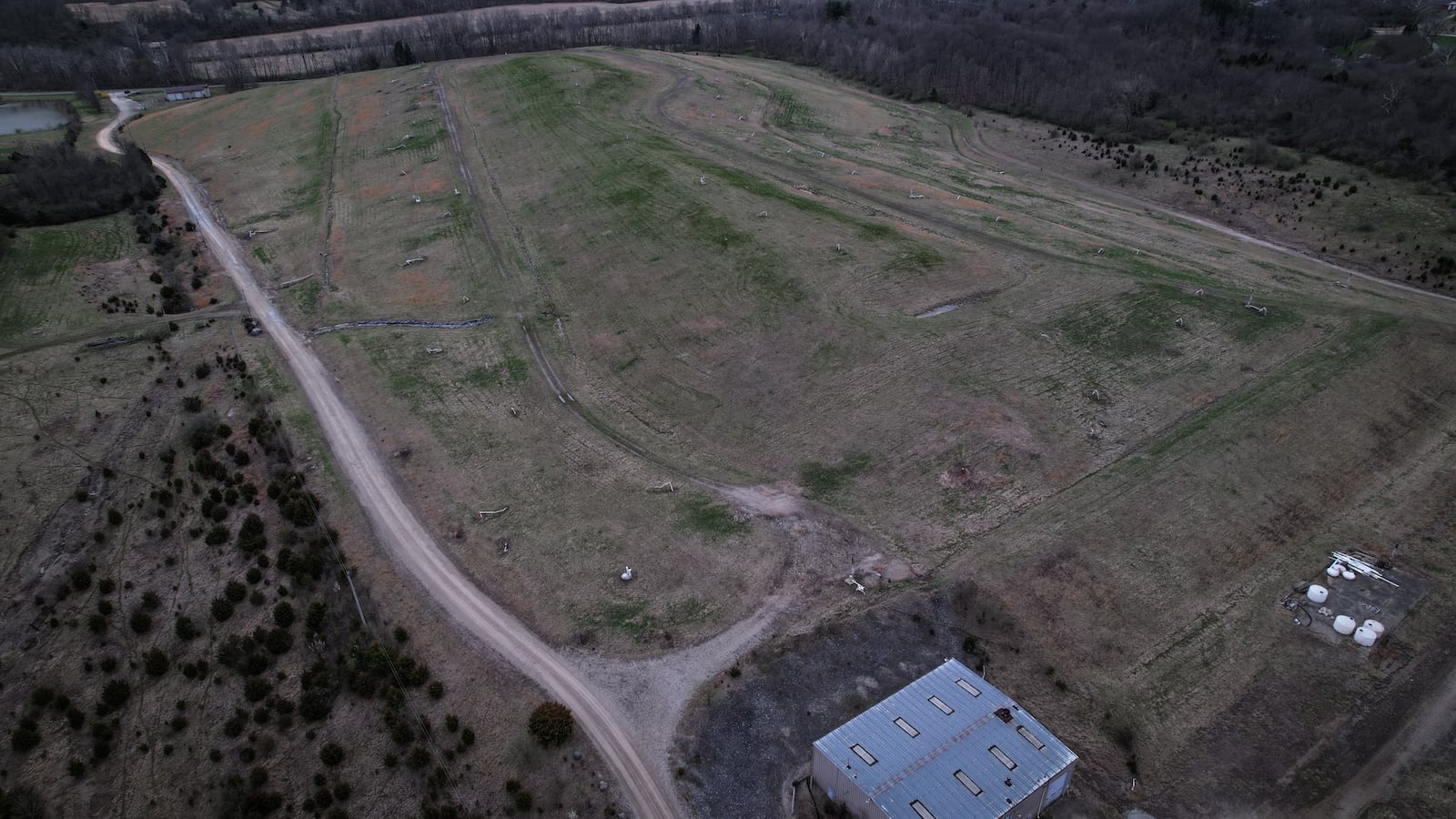 A plan to clean up the Tremont City Barrel Fill at 3108 Snyder-Domer Rd. in Western Clark County has been finalized. Approximately 51,500 drums and about 300,000 gallons of industrial liquid waste were disposed of in waste cells between 1976 and 1979 at the site, which threatens a nearby aquifer that provides drinking water to tens of thousands of area residents. JIM NOELKER/STAFF