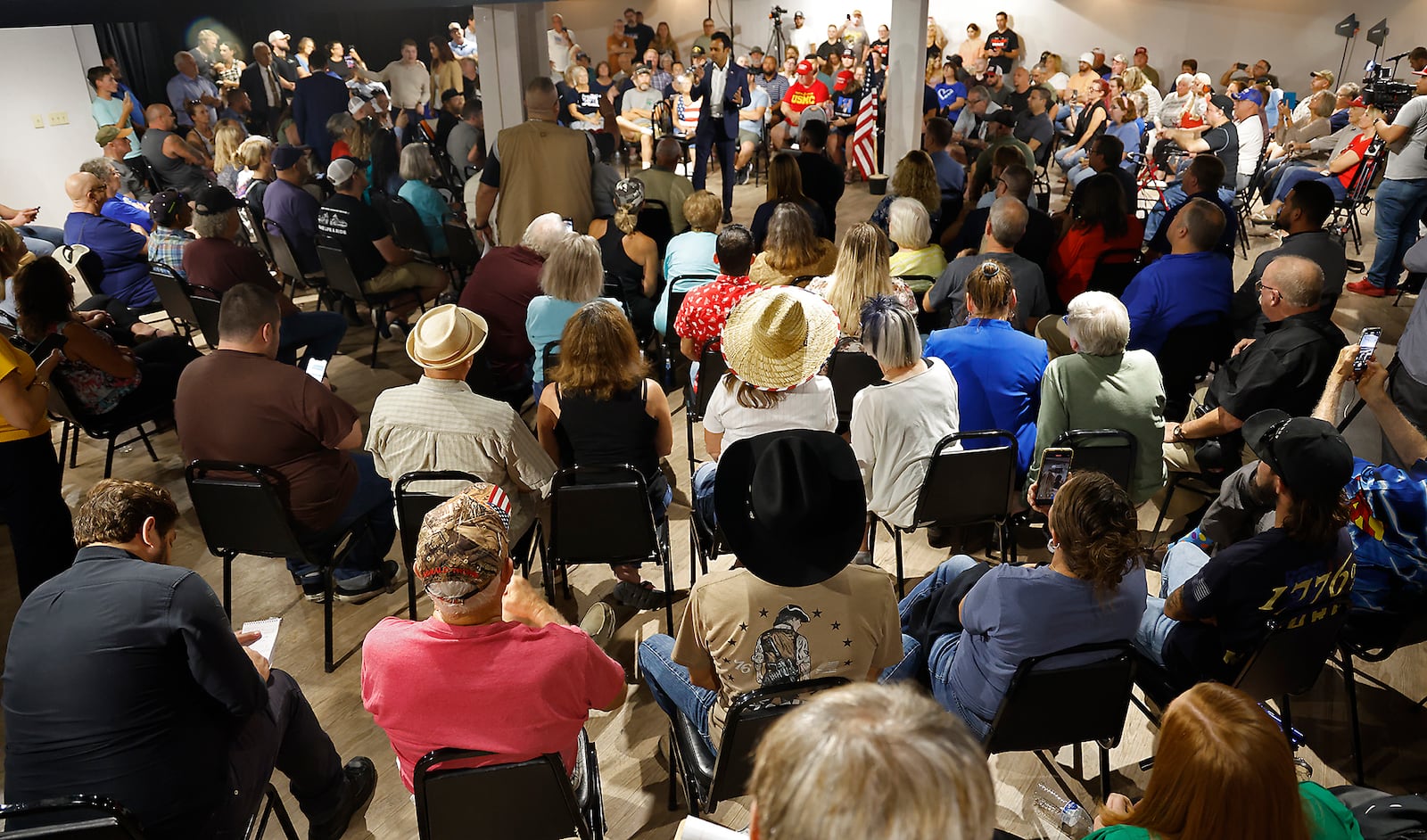 Former presidential candidate Vivek Ramaswamy speaks to a room full of supporters during a town hall meeting at the Bushnell Banquet Center in Springfield Thursday, Sept. 19, 2024. BILL LACKEY/STAFF