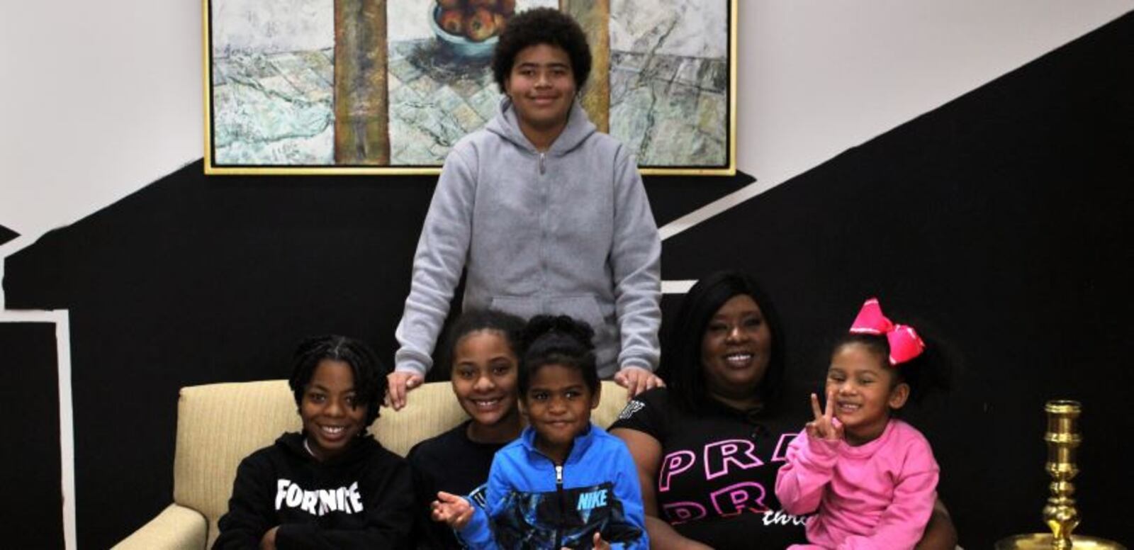 Dionka Crafter (second from right) with her four children, Di’Ovian, 14, Di’Nahya, 12, Antonio, 5, and Aniesia, 4, and nephew, Jameire (left). Contributed