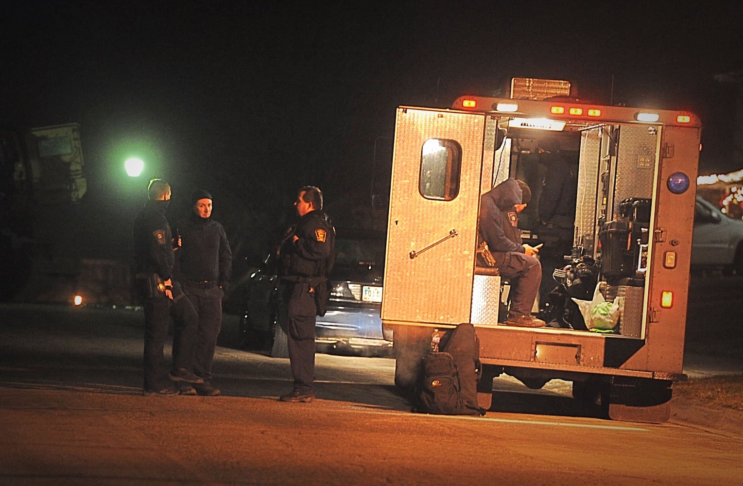 PHOTOS: Springfield standoff ends