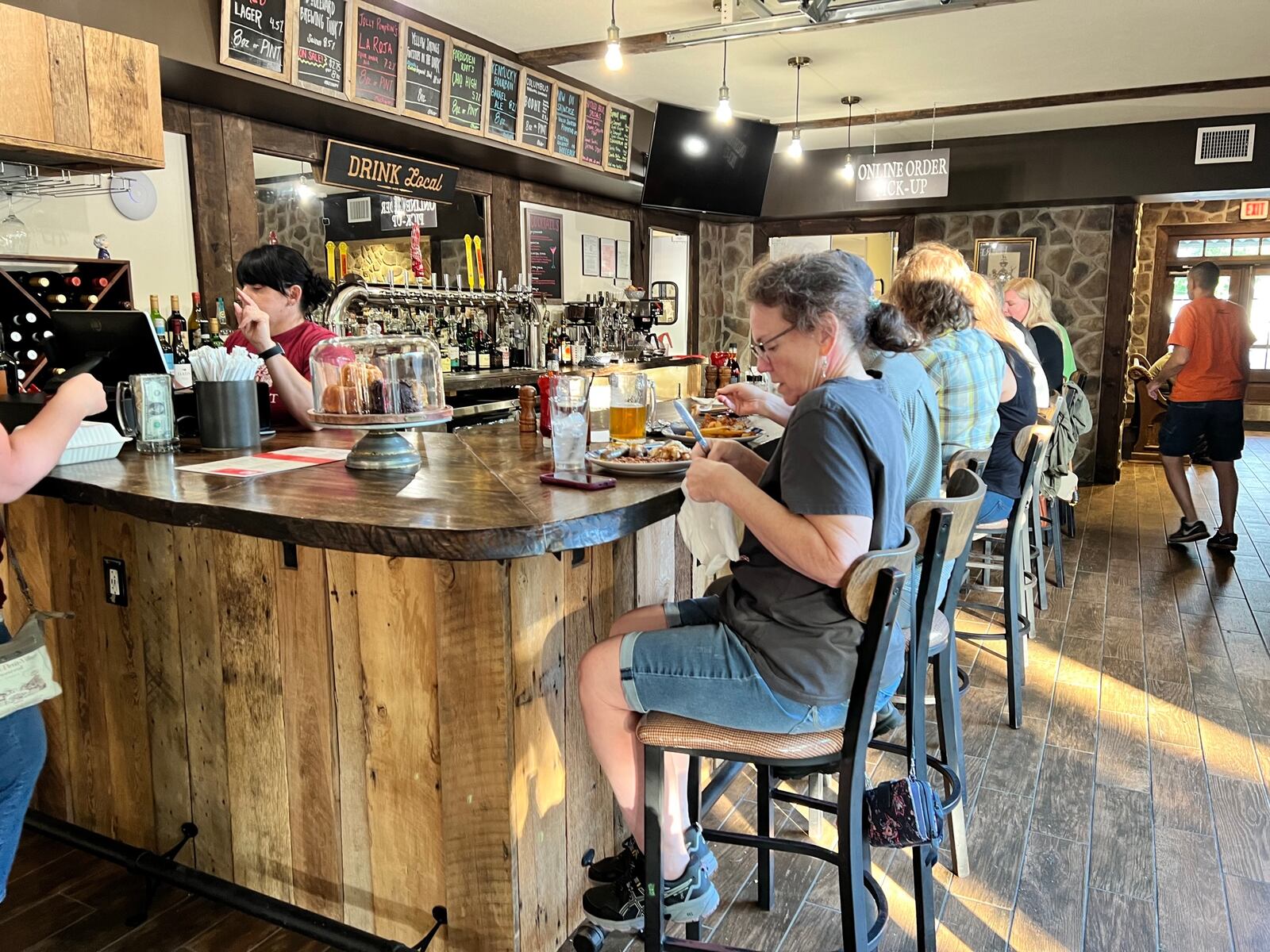 The Last Queen in Enon, Ohio, features a full bar with single malt whiskeys, bourbons and other spirits as well as a selection of wines and more. 