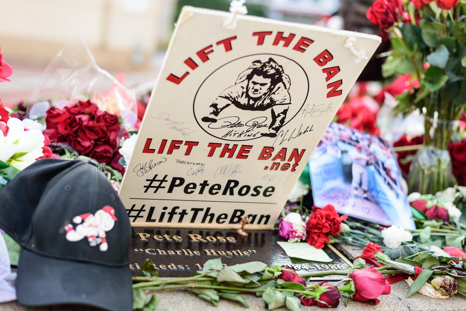 PHOTOS: Pete Rose Memorial at Great American Ball Park in Cincinnati