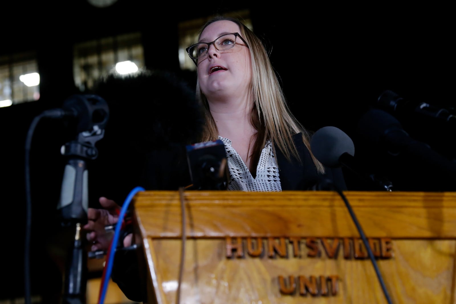 Amanda Hernandez, director of communications for the Texas Department of Criminal Justice, announces the stay granted by the Texas Supreme Court to halt the execution of Robert Roberson during a press conference at the Huntsville Unit of the Texas State Penitentiary, Thursday, Oct. 17, 2024, in Huntsville, Texas. (AP Photo/Michael Wyke)