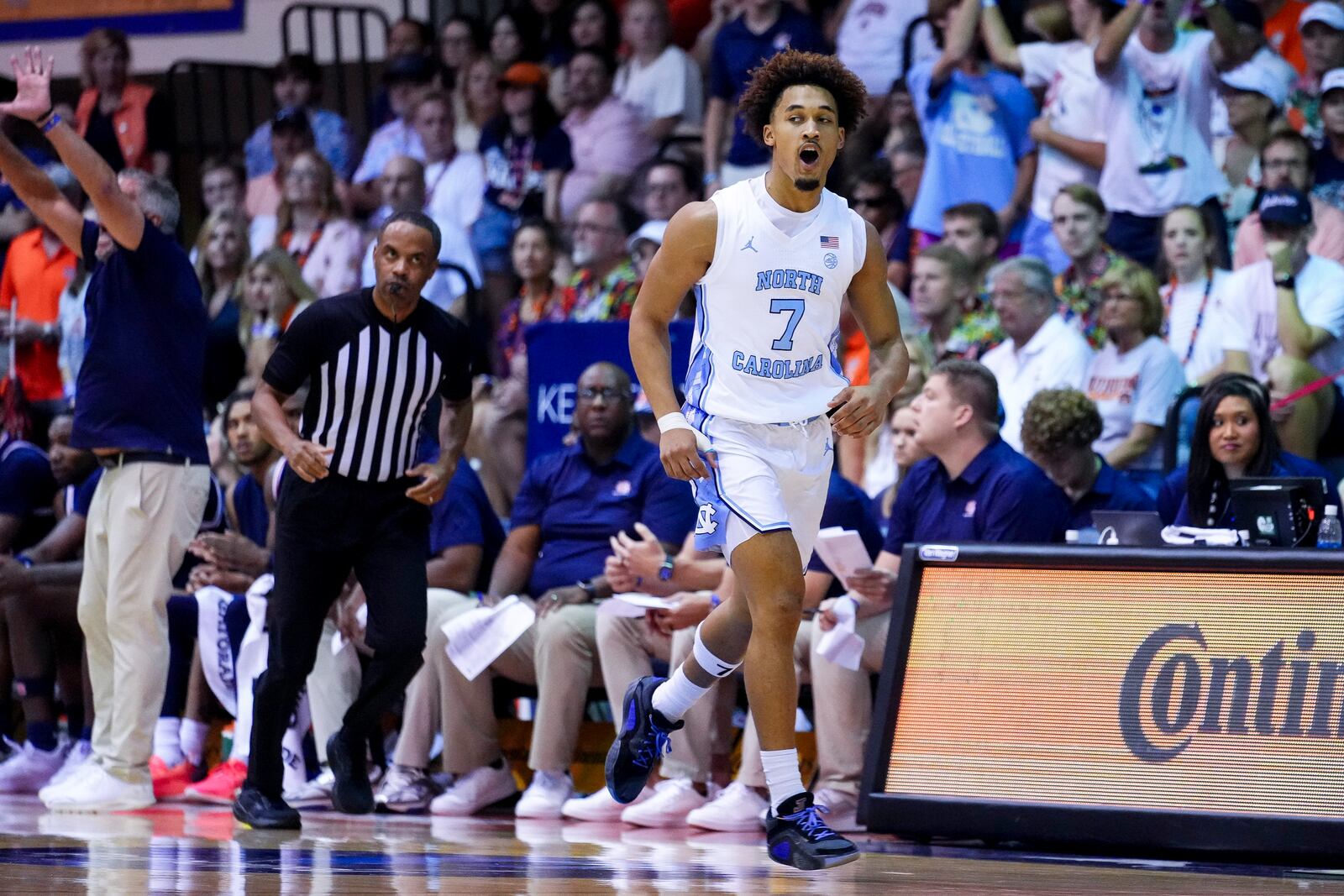 North Carolina guard Seth Trimble (7) reacts to scoring during the first half of an NCAA college basketball game against Auburn at the Maui Invitational Tuesday, Nov. 26, 2024, in Lahaina, Hawaii. (AP Photo/Lindsey Wasson)