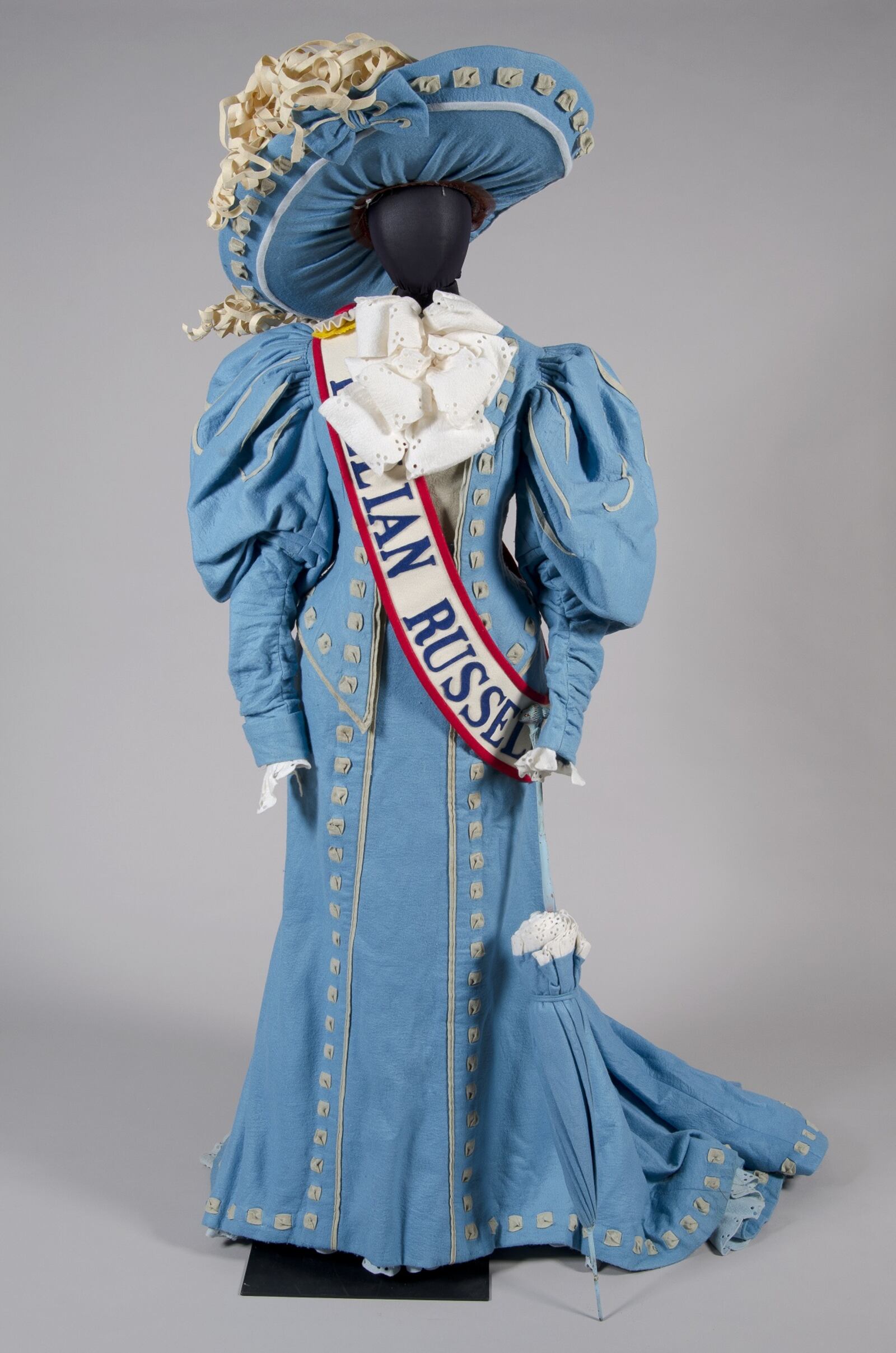 Robert Indiana, Costume for Lillian Russell in The Mother of Us All, 1976, felt, with cotton trim, wire and parasol armature. Collection of the McNay Art Museum, Gift of Robert L. B. Tobin. © 2020 Morgan Art Foundation Ltd / Artists Rights Society (ARS), NY