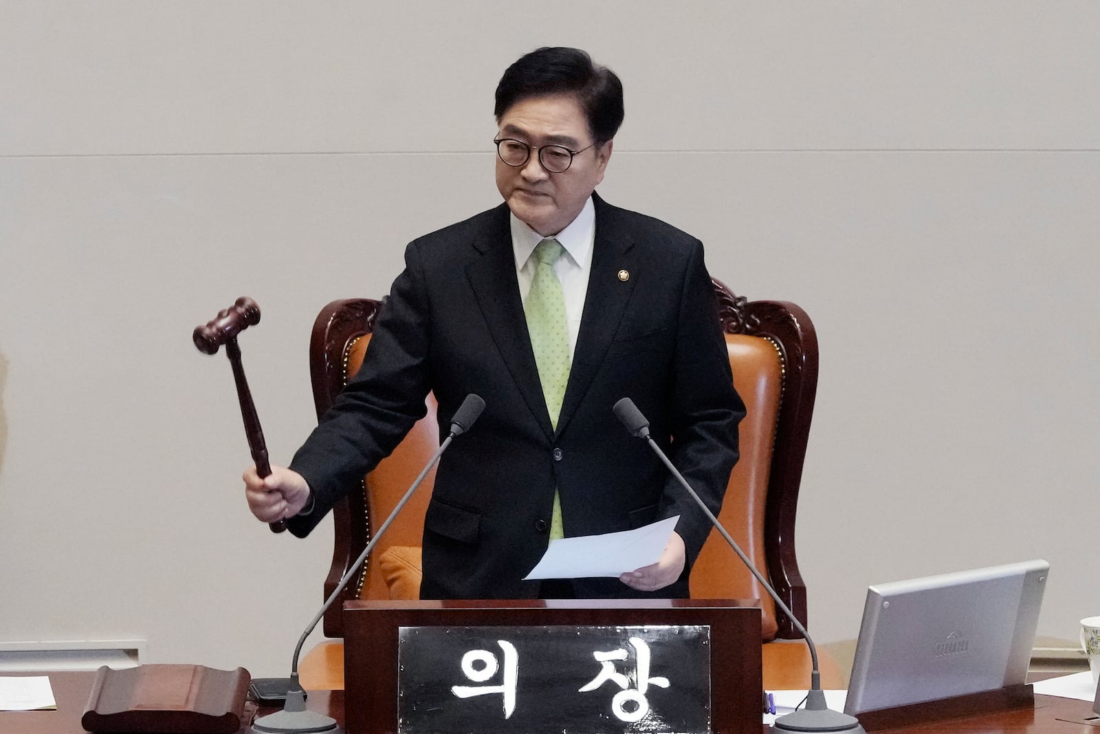 South Korea's National Assembly Speaker Woo Won Shik bangs a gavel during a plenary session for the impeachment motion against South Korean acting President Han Duck-soo at the National Assembly in Seoul, South Korea, Friday Dec. 27, 2024. (AP Photo/Ahn Young-joon)