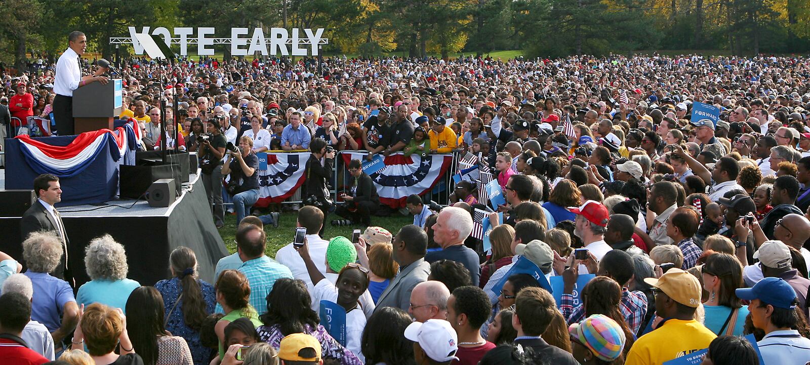 President Barack Obama and Vice President Joe Biden visited Triangle Park just two weeks ahead from the general election for a political rally, Tuesday, Oct. 23, 2012, in Dayton, Ohio. Photo by Kareem Elgazzar