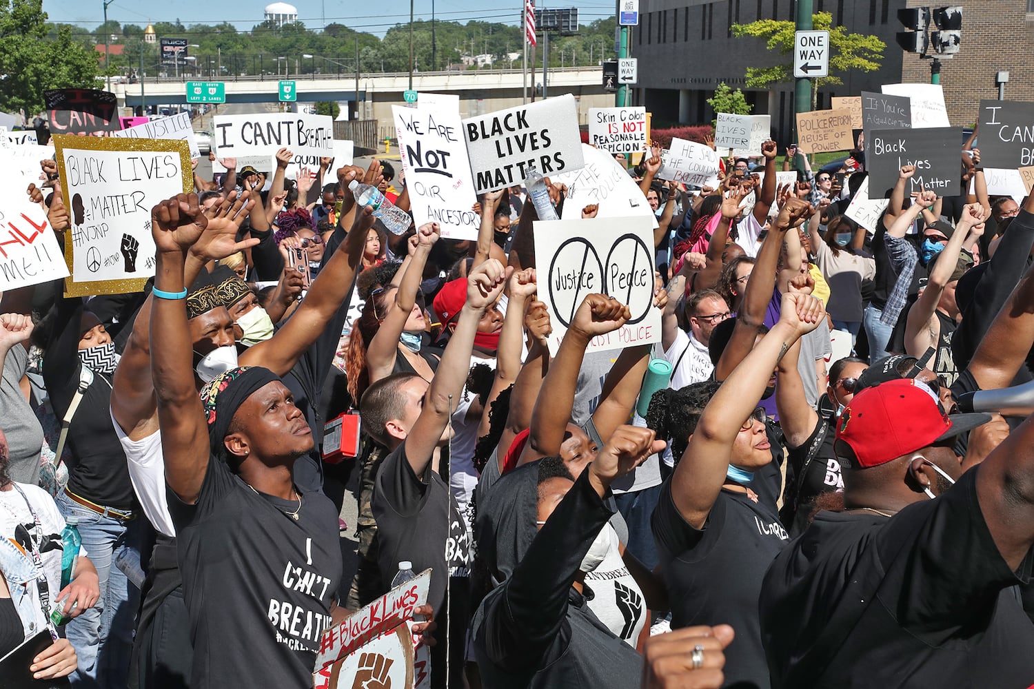 PHOTOS: Protesters March In Springfield