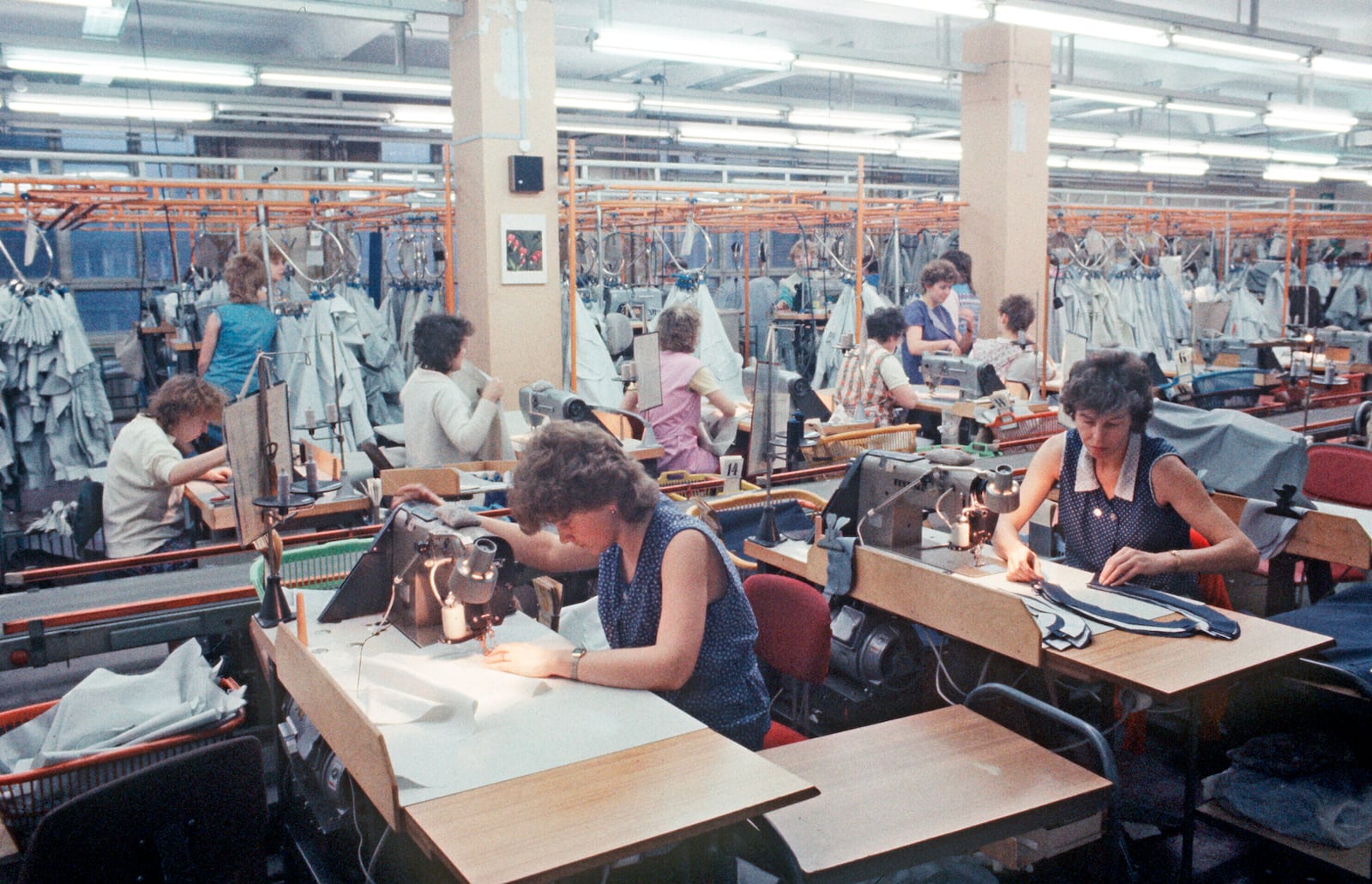 Seamstresses work th the VEB clothing factory "Fortschritt",1987 in Berlin. (Zentralbild/DPA via AP)