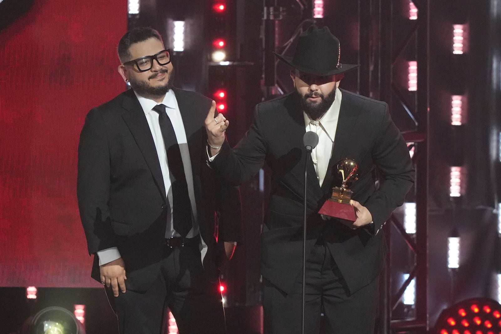 Nata Montana accept the award for the best contemporary Mexican music album during the 25th Latin Grammy Award ceremony, Thursday, Nov. 14, 2024, in Miami. (AP Photo/Lynne Sladky)